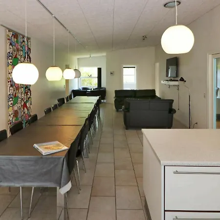 Enormous Holiday In Hadsund With Swimming Pool בית נופש Odde